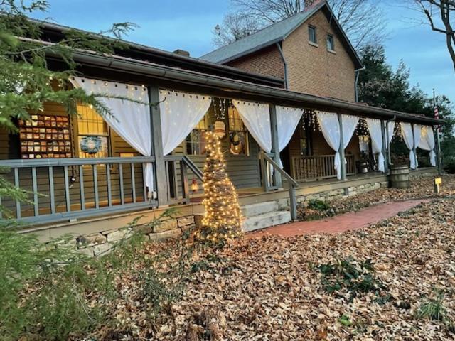 Watson Estate Bnb & Deer Creek Winery Uniontown Esterno foto